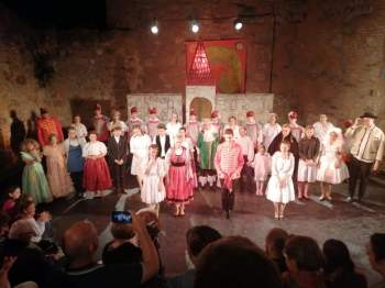 Csender Néptáncegyüttes vendégjátéka Csender Néptáncegyüttes vendégjátéka