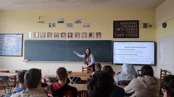 Osztályfőnöki óra a Bolyaiban! Osztályfőnöki óra a Bolyaiban!